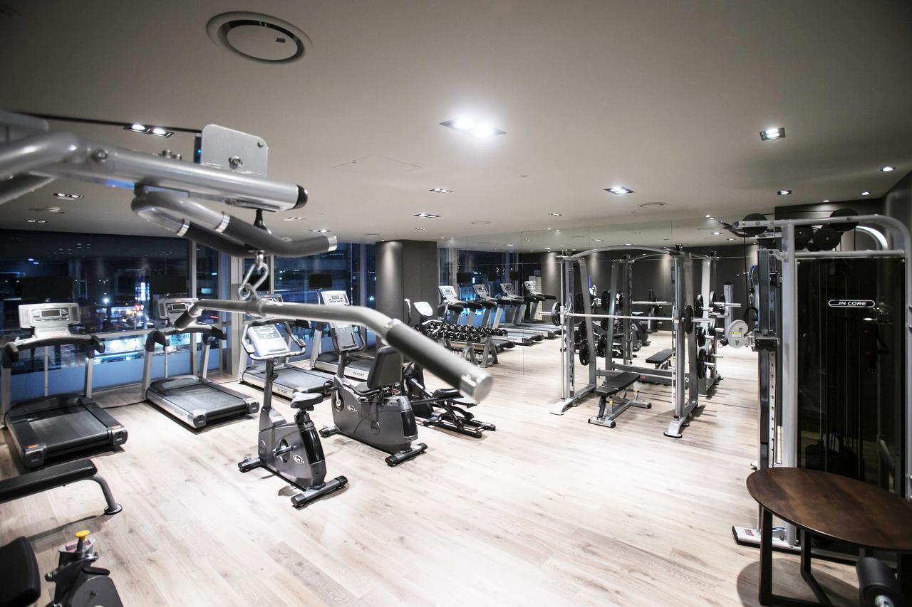 Sky View Hotel Changwon Extérieur photo